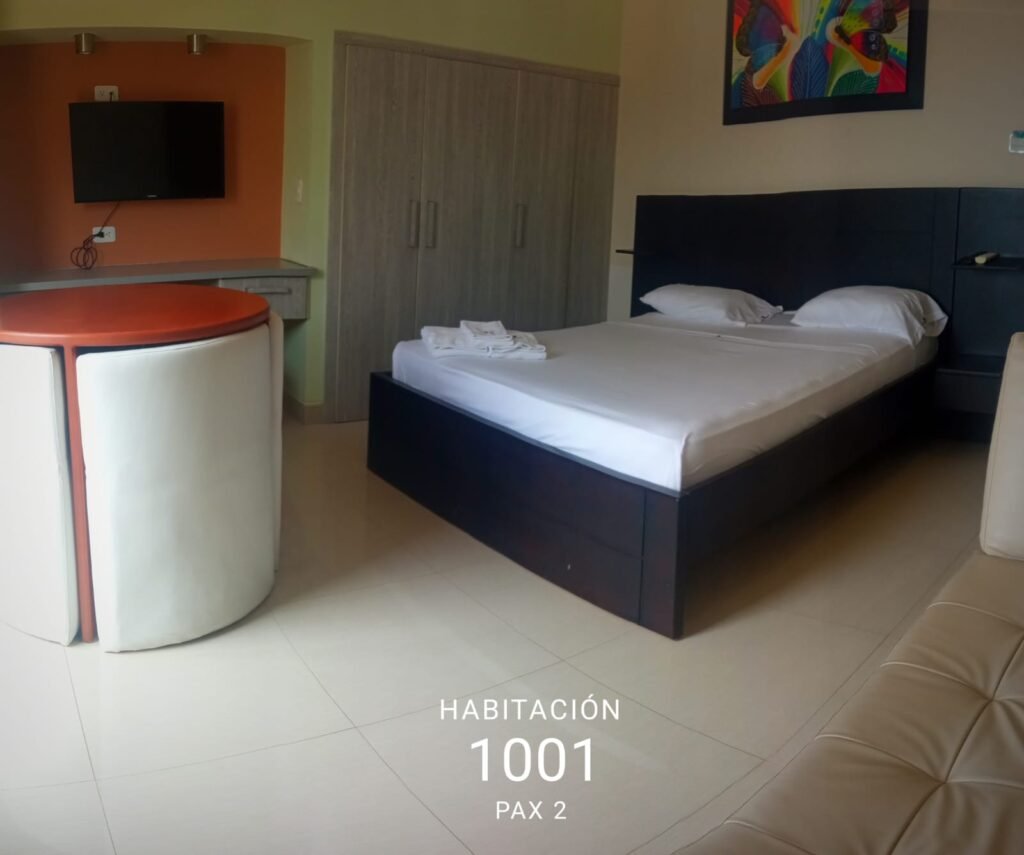 Habitación 1 - Balcón, foto 1 de 2