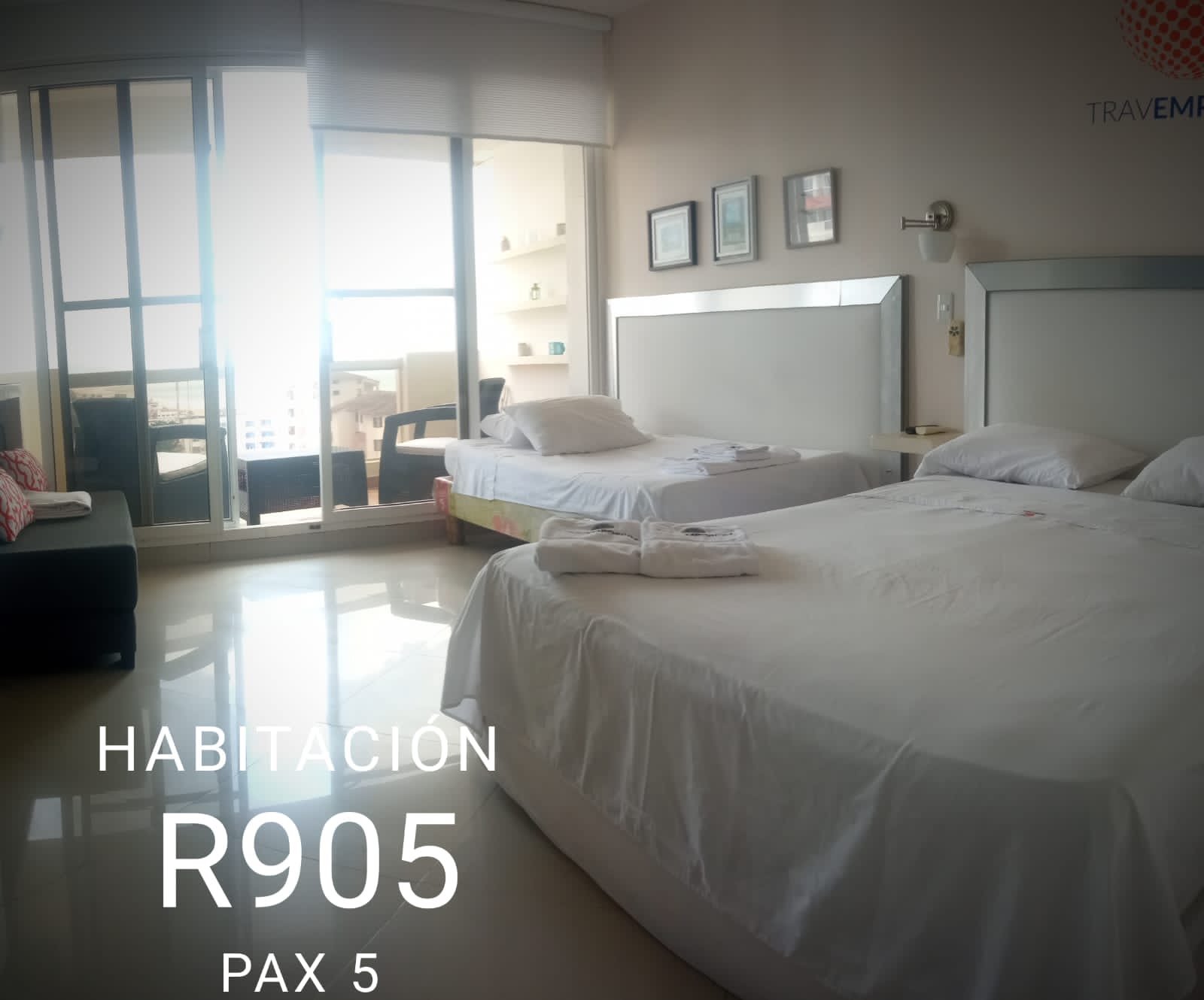 Habitación 905 con balcón en Resort Playa Almendro